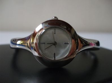 SALE!  Avon Yaritza Interchangeable Bezel Watch