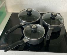Saucepans with glass lids