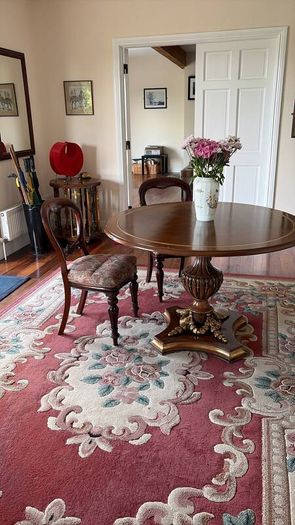Round Oak Dining Table
