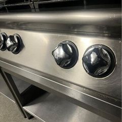 Cooker And Salamander