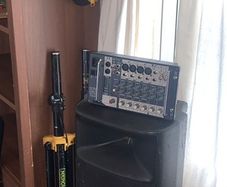 YAMAHA STAGEPAS 300 in perfect working order.