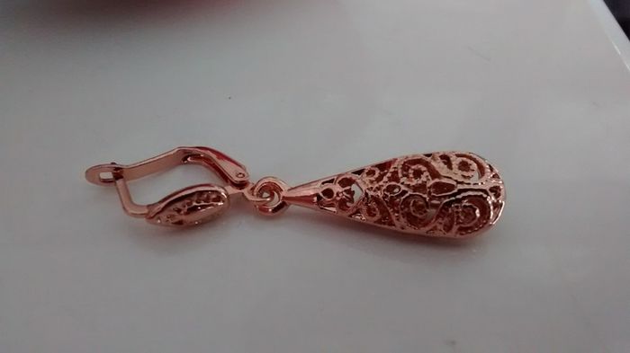 Pendant and Earrings Set