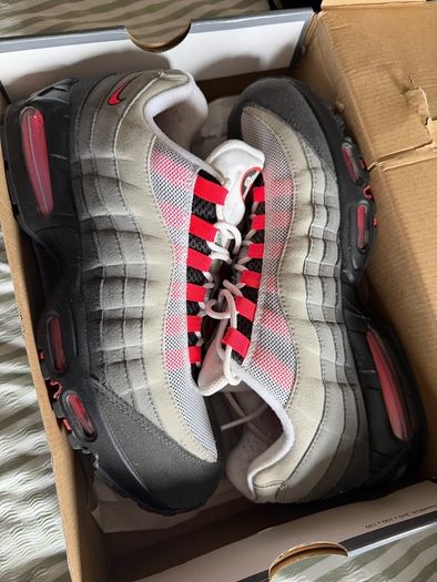 airmax 95 solar red