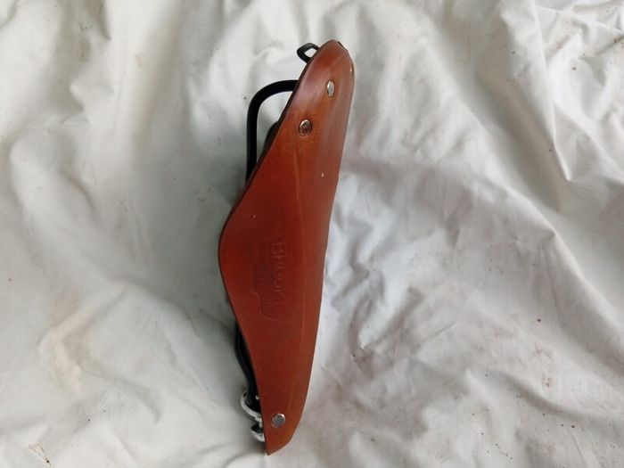 Brooks B17 saddle.