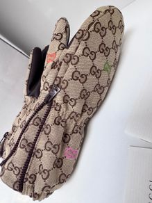 Gucci padded gloves Size S