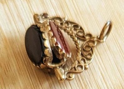 Victorian 3,stone spinner Pendant