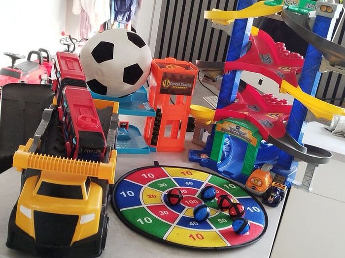 Free boys toys