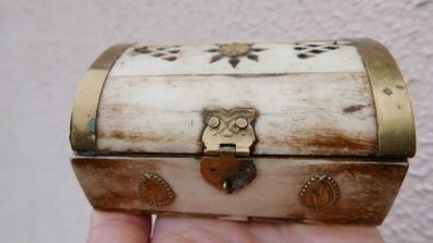 Vintage Ottoman Style Camel Bone and Brass Trinket Box 10cm x 7,5cm H 5cm