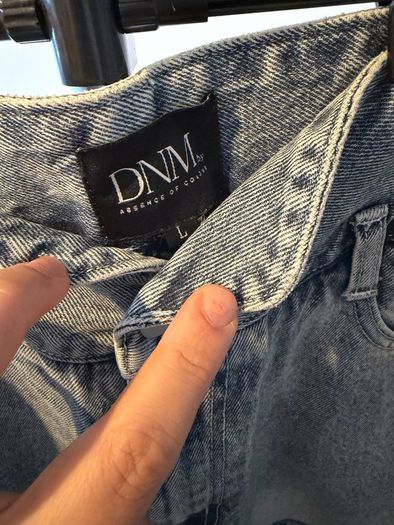 DNM by Essence of Gold Denim Jeans Size Large Never Worn