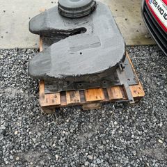 Truck 5th wheel for quick sale!!!