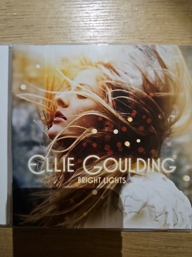 Ellie Goulding. Bright Lights.