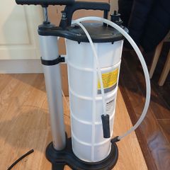 Wiltec manual fluid extractor with 9L tank