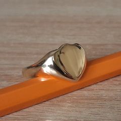 18 ct gold ring