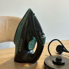 Cordless Steam Iron 2600w