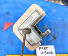 Stanley 702 Vice