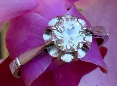 Antique Art Deco Diamond Solitaire Ring