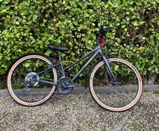 Raleigh Strada girls bike. Unused. As new.