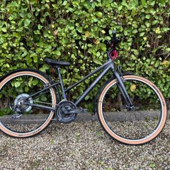 Raleigh Strada girls bike. Unused. As new.
