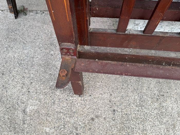 Antique 4"6 Bed