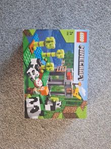 Lego Minecraft 21158: The Panda Nursery (2020)