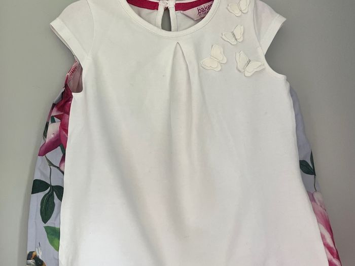 Ted Baker baby Girls white top with butterfly and floral detail at the back & matching leggings Age 18-24 months EUC