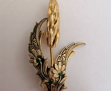 Broach Gold Tone Sheaf of Corn Vintage