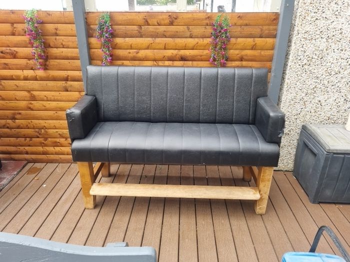 Pub Bench