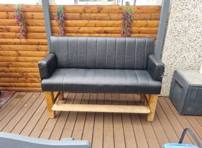 Pub Bench