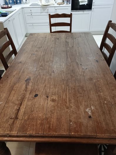 Kitchen Table and Chairs