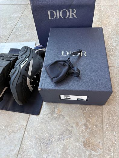 Brand New Dior B22