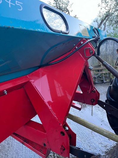 Sulky Fertiliser Spreader