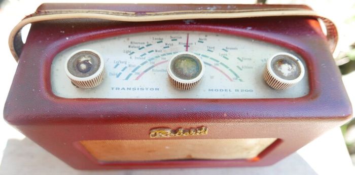 Roberts Original vintage Transistor Radio Model R 200