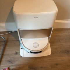Robot vacuum/mop: Mova V50 Ultra Complete