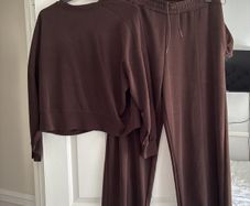 ladies tracksuit