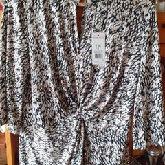 blouse size 16  new