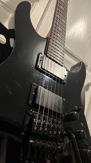 ESP LTD KH-202 Kirk Hammett Signature - Black