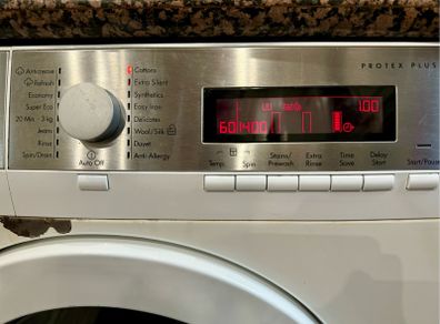 AEG 8KG Lavamat Series 8000 Protex Plus Washing Machine L87480FL 2017