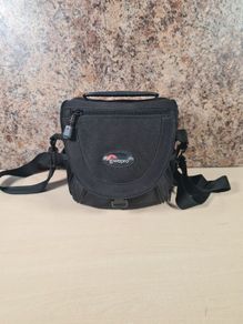Lowepro Nova Mini Aw Vintage Camera Bag With Shouldet Strap And Rain Cover