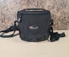 Lowepro Nova Mini Aw Vintage Camera Bag With Shouldet Strap And Rain Cover