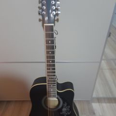 Guitar for sale