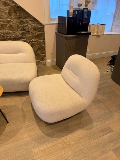 swivel chair