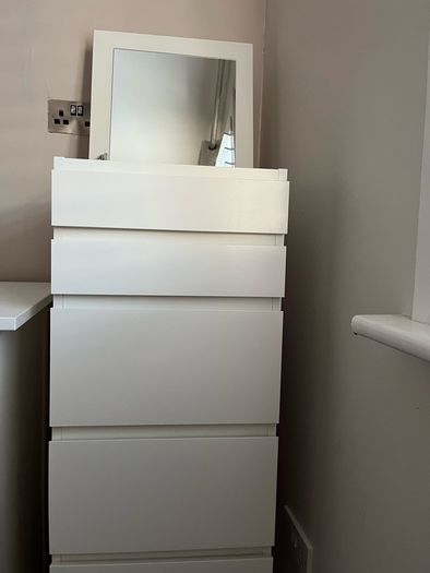 tall chest of drawers white