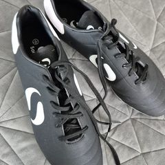 Sondico football boots size 8