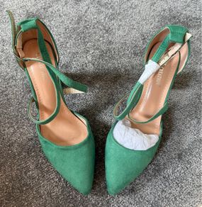 CH CREATION Green Suedette Strappy Heels Size 5!
