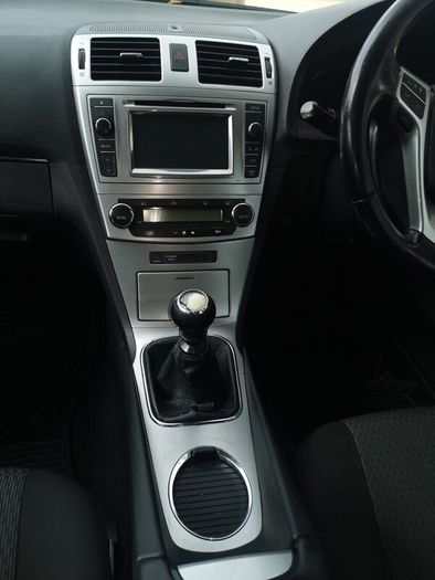 Toyota Avensis 2013