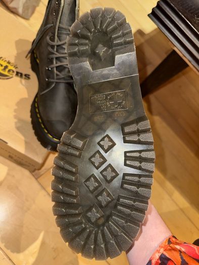 Jadon platform Dr Marten boots