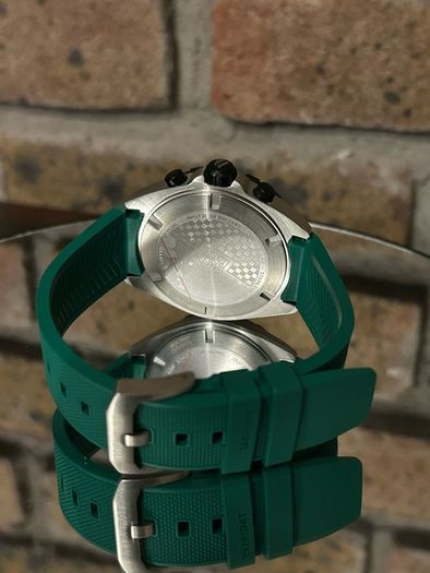 TAG Heuer Formula 1 Chronograph - Mens Wristwatch