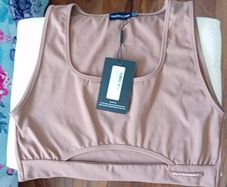 sports bra Pretty Little Thing