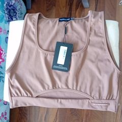 sports bra Pretty Little Thing