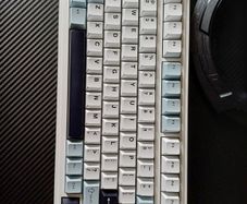 Gaming keyboard aula s75pro and mouse